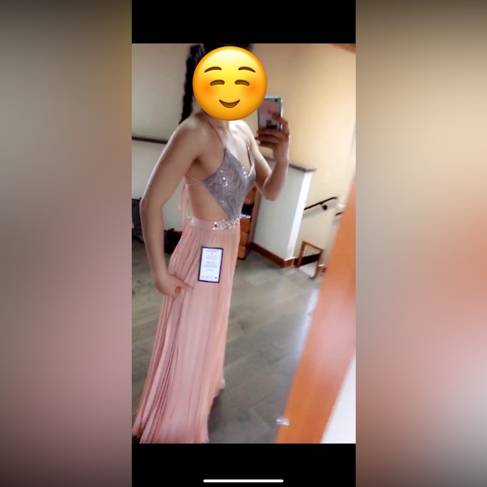 Brand New Prom Dress (Never worn)